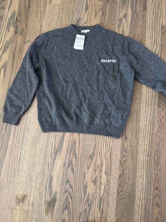 Subdued sweater - Picture 2 of 2